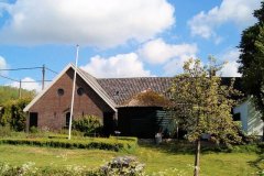 Prachtig-gerestaureerde-en-herbouwde-boerderij-in-de-Zuidbuurt-bij-Vlaardingen