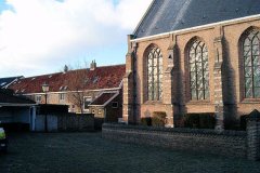 Pittoreske-huisjes-in-het-hofje-bij-de-Dorpskerk