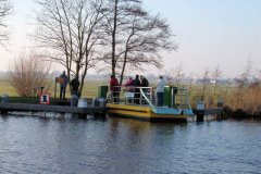 De-trekschuit-over-de-Vaart-ter-hoogte-van-het-Duifpoldergemaal