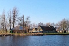 Oud-boerderijtje-Langs-de-Vaart-in-de-Duifpolder